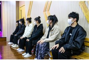 插bb.com"北音附中高三表演专业阶段性考试"